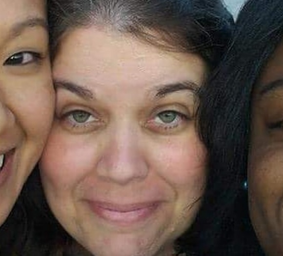 Meet your Posher, Julie - Picture 1 of 1